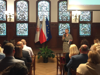 Pani Marta Makuch, Zastępczyni Prezydentki Miasta słupska witająca gości podczas spotkania